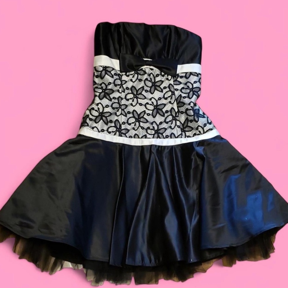 Jessica McClintock Black and White Strapless Dress
